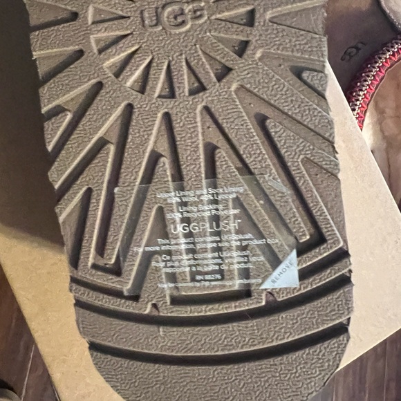 Ugg Tazz Women’s size 6 - Picture 2 of 4